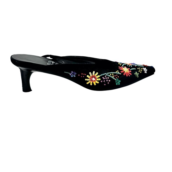 FERRAGAMO BLACK VELVET W MULTICOLOR FLORAL BEADED DESIGN KITTEN HEEL MULE - Picture 14 of 16